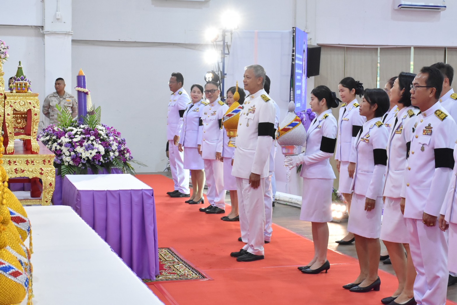 title - ส.ป.ก.อำนาจเจริญ ร่วมพิธีลงนามถวายพระพรชัยมงคล เจริญพระพุทธมนต์และทำบุญตักบาตร ถวายเป็นพระราชกุศล เนื่องในโอกาสวันเฉลิมพระชนมพรรษา สมเด็จพระนางเจ้าฯ พระบรมราชินี 